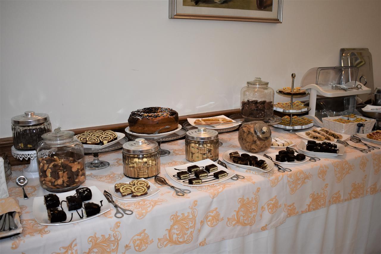 Hotel Ristorante Amitrano Pompeï Buitenkant foto